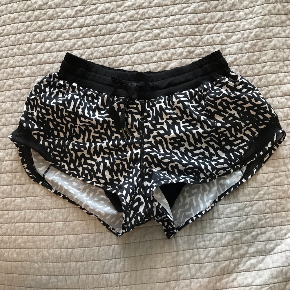 Lululemon Hotty Hot shorts